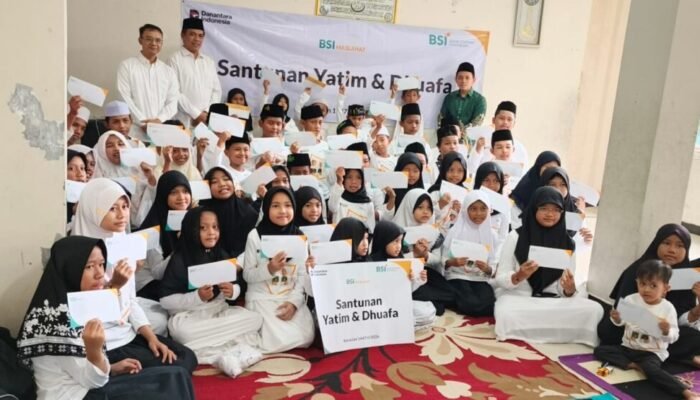 BSI Maslahat Salurkan 5.000 Santunan Anak Yatim dan Dhuafa di Seluruh Indonesia, Termasuk di Pondok Pesantren Bismar Al Mustaqim Surabaya