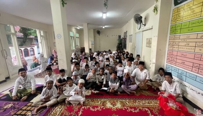 Lebaran Anak Yatim 10 Muharam 1448 H, Pesantren Bismar Al Mustaqim Santuni 100 Anak Yatim Dhuafa