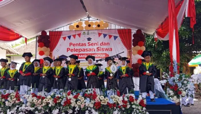 RA Saiq Al Hikmah gelar pelepasan Siswa, Kyai Marzuki ingatkan walimurid jangan sampai rugi jika tidak melanjutkan di SDI Saiq Al Hikmah