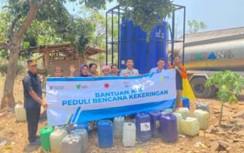 Krisis Air Bersih, Dompet Dhuafa Jatim dan PLN Indonesia Power UBP Grati Salurkan 26 Ribu Liter Air untuk Warga Pasuruan